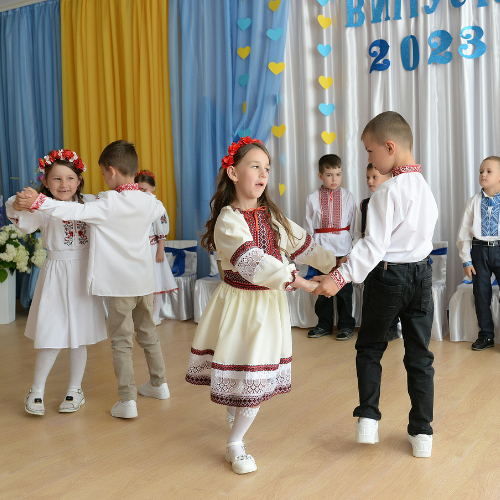 Spreading Positivity with Celebration Yard Signs for Celebrations