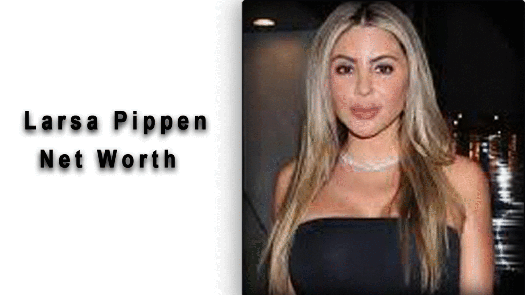 Larsa Pippen smiling at an event, showcasing her style and success, reflecting Larsa Pippen Net Worth.